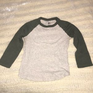 Baseball tee